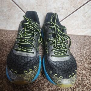 Mizuno mens shoes